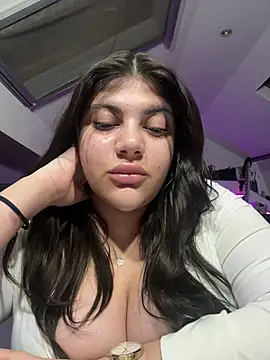 MinaKhalina online show from March 23, 2026, 10:20 pm