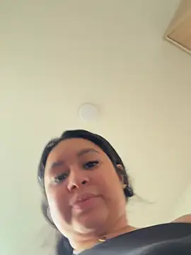 Carithooo online show from February 8, 2026, 9:34 pm