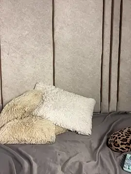 lilithdya online show from April 12, 2026, 1:09 am