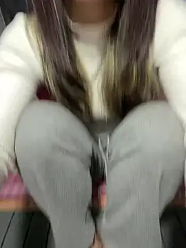 Lata-cute online show from February 15, 2026, 7:51 am