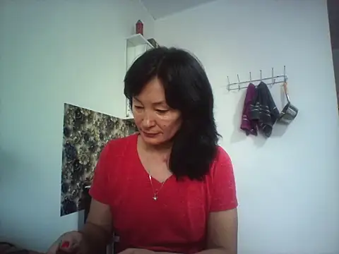 bella2322 online show from February 2, 2026, 4:00 am