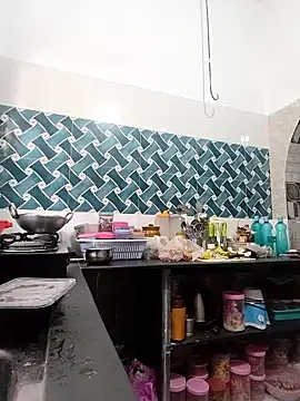 Hot-Tinaa online show from March 10, 2026, 6:50 am