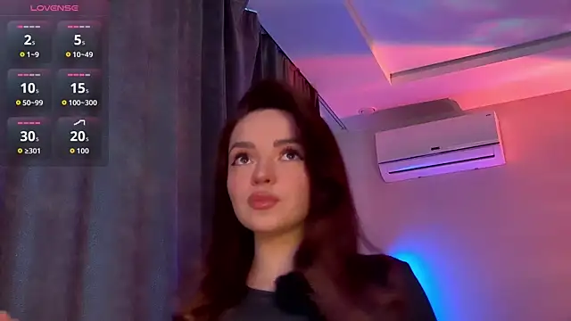 AnaWestt online show from April 7, 2026, 8:27 am