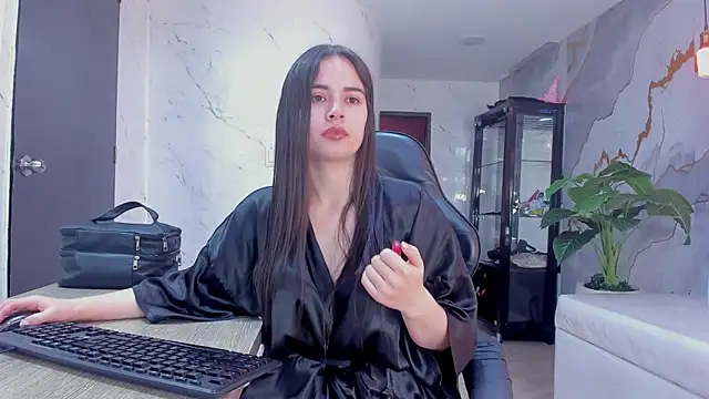 Qetsyah tf online show from April 1, 2026, 1:41 pm