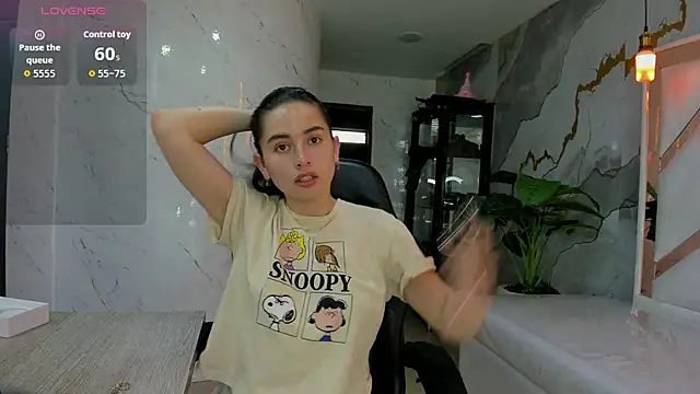 Qetsyah tf online show from April 19, 2026, 6:21 pm