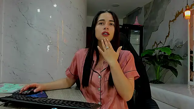 Qetsyah tf online show from April 12, 2026, 2:48 am