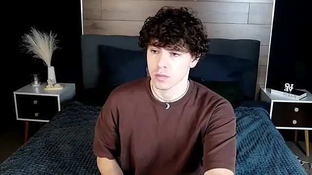 TylerGibson online show from February 24, 2026, 3:40 am