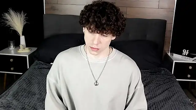 TylerGibson online show from February 25, 2026, 4:12 am