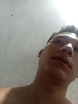 Snapshot of adre-69 chatting on March 28, 2026, 3:51 am adre-69 online show from March 28, 2026, 3:51 am