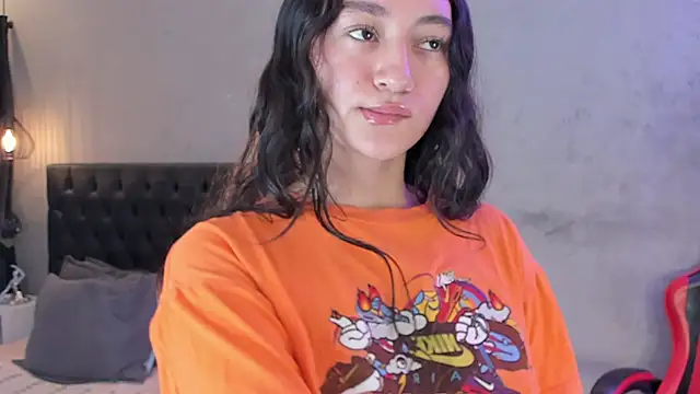 isabella nowa online show from April 18, 2026, 11:34 am