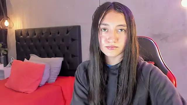 isabella nowa online show from April 9, 2026, 11:38 am