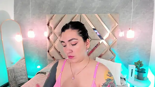 KathiaJenner online show from February 12, 2026, 12:05 pm