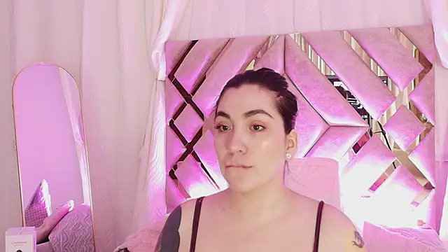 KathiaJenner online show from April 19, 2026, 10:38 am