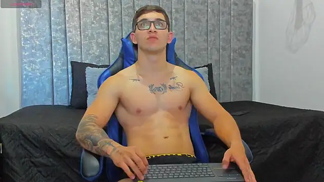 Calvin Hunter online show from April 12, 2026, 10:02 pm