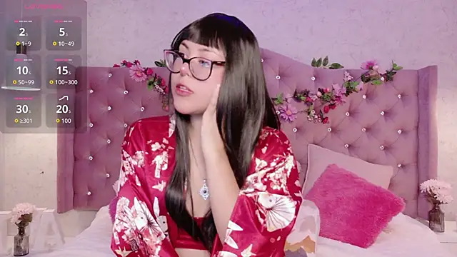 EllieNeptune  online show from April 25, 2026, 8:28 pm