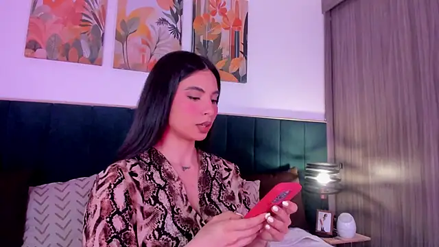 IrinaBlanc online show from April 13, 2026, 2:26 am