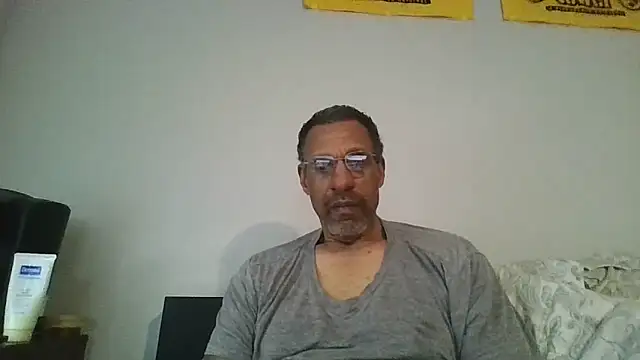 swimmer2496 online show from March 1, 2026, 5:35 pm