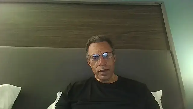 Snapshot of swimmer2496 chatting on May 16, 2026, 6:56 am swimmer2496 online show from May 16, 2026, 6:56 am