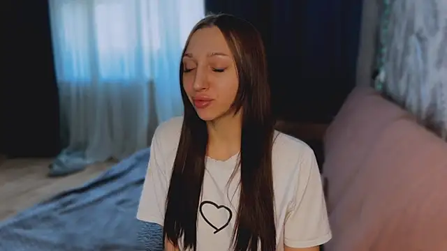 linda foxy black online show from February 25, 2026, 2:34 am