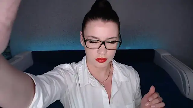 Snapshot of Milky-wey chatting on May 21, 2026, 12:13 pm Milky-wey online show from May 21, 2026, 12:13 pm