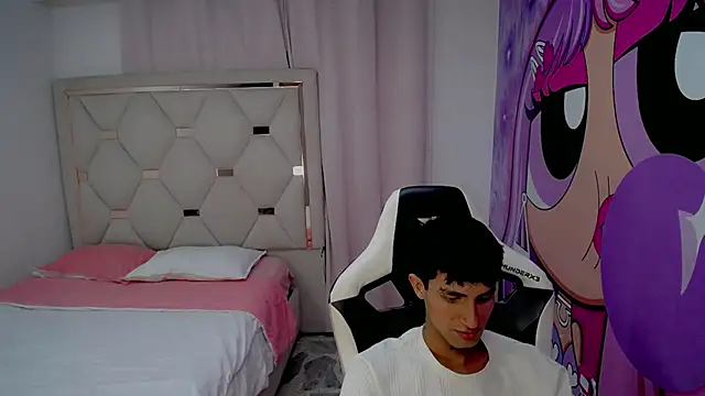 Snapshot of Akyra_latinn chatting on February 4, 2026, 1:28 pm Akyra latinn online show from February 4, 2026, 1:28 pm