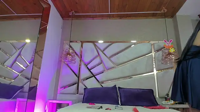 francis 20 online show from April 11, 2026, 1:59 pm