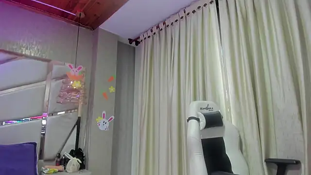 francis 20 online show from April 17, 2026, 1:14 pm