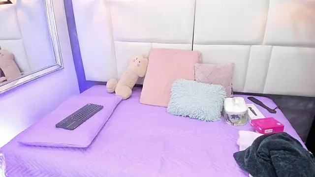 Snapshot of Martina_armos chatting on May 27, 2026, 12:12 pm Martina armos online show from May 27, 2026, 12:12 pm