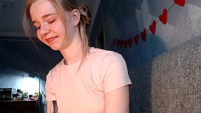 Austeja Ona online show from March 1, 2026, 6:19 pm