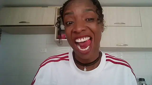 JadaMillss online show from April 18, 2026, 12:51 pm