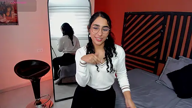 scarlett25   online show from January 31, 2026, 8:40 pm