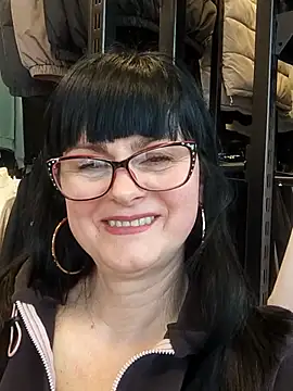 Snapshot of AliceSwan57 chatting on February 19, 2026, 2:25 pm AliceSwan57 online show from February 19, 2026, 2:25 pm