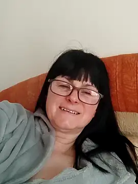Snapshot of AliceSwan57 chatting on May 20, 2026, 2:58 pm AliceSwan57 online show from May 20, 2026, 2:58 pm