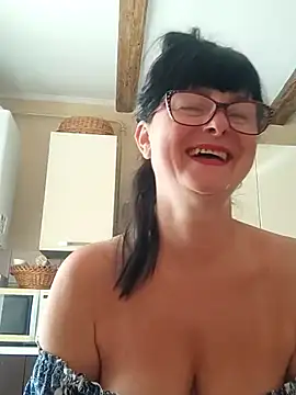 AliceSwan57 online show from July 17, 2026, 6:21 am