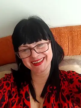 Snapshot of AliceSwan57 chatting on April 19, 2026, 6:25 am AliceSwan57 online show from April 19, 2026, 6:25 am
