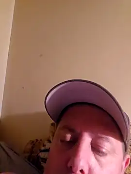 Snapshot of Martin_dick78 chatting on April 22, 2026, 1:23 am Martin dick78 online show from April 22, 2026, 1:23 am