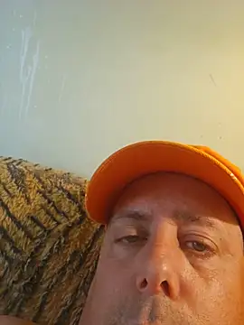 Snapshot of Martin_dick78 chatting on May 15, 2026, 3:54 pm Martin dick78 online show from May 15, 2026, 3:54 pm