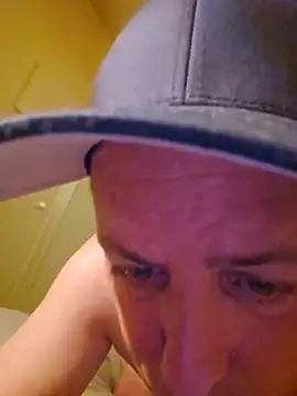 Snapshot of Martin_dick78 chatting on May 18, 2026, 9:08 pm Martin dick78 online show from May 18, 2026, 9:08 pm