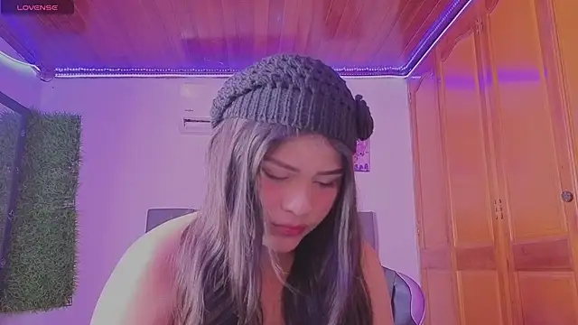 Snapshot of BadKittyy chatting on June 17, 2026, 9:47 pm BadKittyy online show from June 17, 2026, 9:47 pm