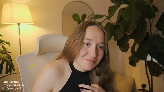 Snapshot of Scarlett_NoirMuse chatting on February 20, 2026, 10:01 pm Scarlett NoirMuse online show from February 20, 2026, 10:01 pm