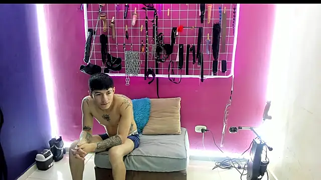 Slave Melany bdsm online show from April 18, 2026, 12:40 pm