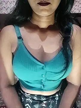 Ayesha Khan1 online show from April 15, 2026, 12:10 pm