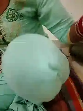 Ayesha Khan1 online show from February 28, 2026, 7:52 am