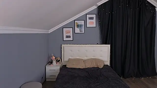 Naomi Demio online show from March 6, 2026, 11:16 am