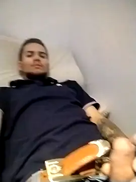 Snapshot of Caliente777666 chatting on April 15, 2026, 6:01 pm Caliente777666 online show from April 15, 2026, 6:01 pm