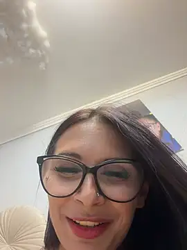 Snapshot of HiddendesireXO01 chatting on June 27, 2026, 7:42 pm HiddendesireXO01 online show from June 27, 2026, 7:42 pm