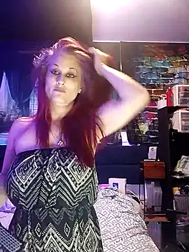 Snapshot of BusyB1983 chatting on July 24, 2026, 5:03 am BusyB1983 online show from July 24, 2026, 5:03 am