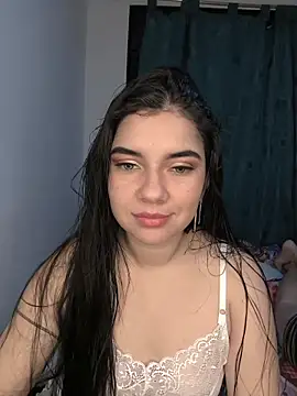 VELVETDUOx online show from March 6, 2026, 4:51 am