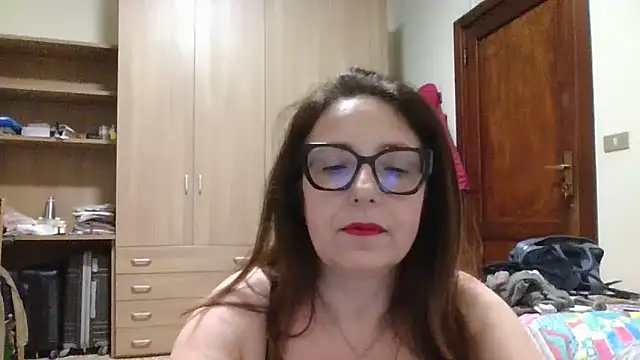 Miasexmilf online show from April 22, 2026, 10:27 pm