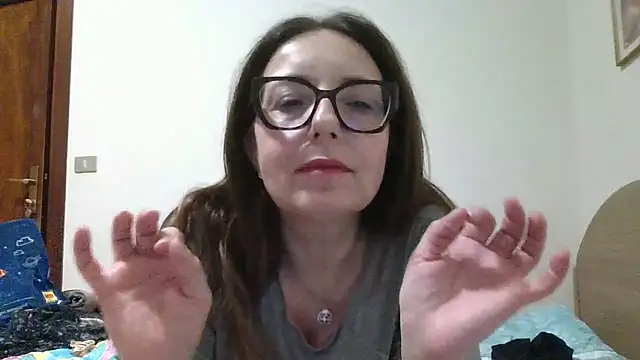 Miasexmilf online show from April 24, 2026, 3:58 pm